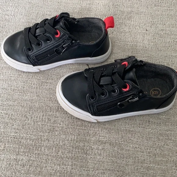 Cat & Jack boys black sneaker Size 6 - Picture 3 of 11